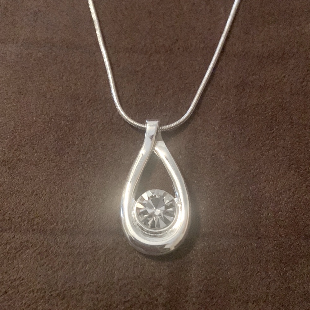 Silver-tone and cut stone necklace